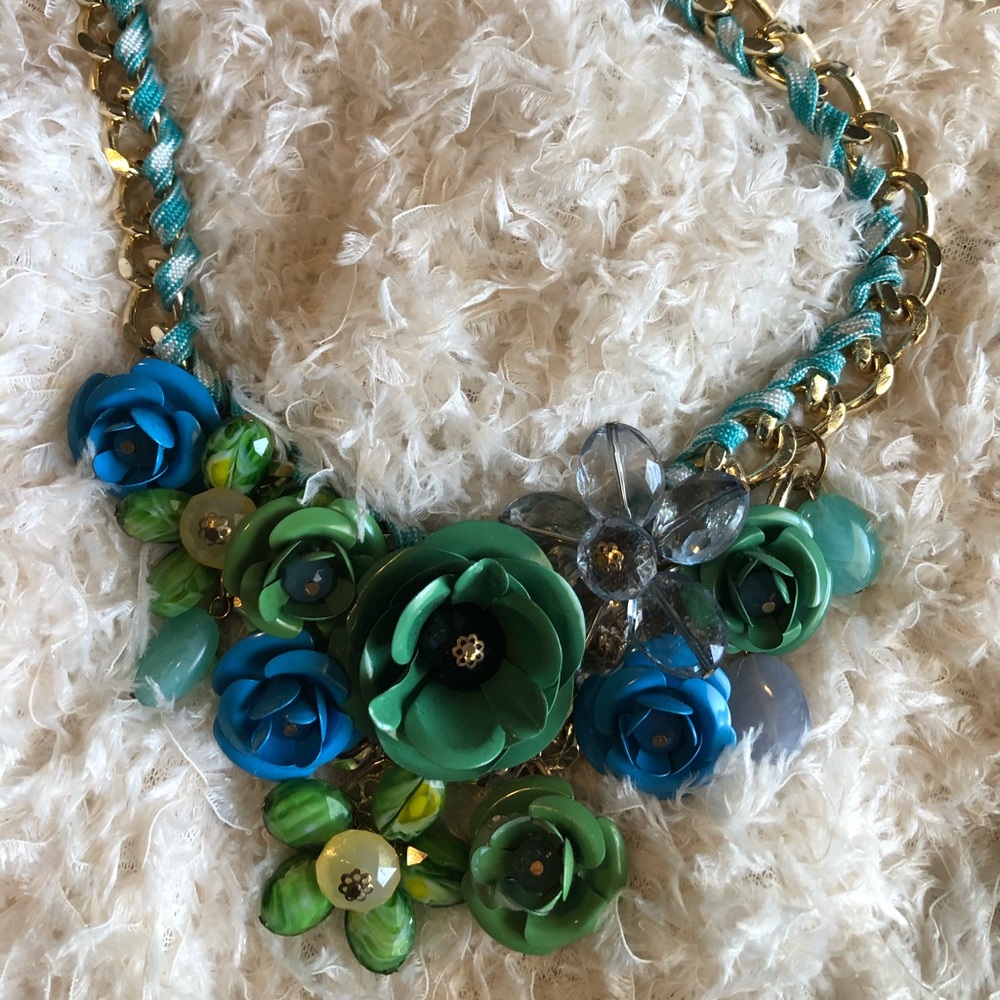 Ladies Necklace